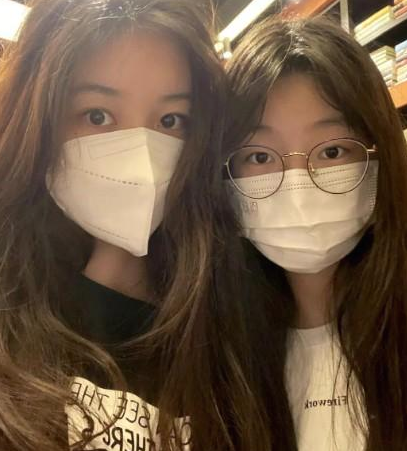聊天软件上的女人是真的吗?聊天软件为什么那么多女的主动聊! 聊天软件上的女人是真的吗?聊天软件为什么那么多女的主动聊!